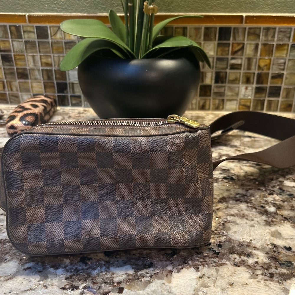 100% Authentic Louis Vuitton Geronimos Ebene Damier Bum Bag
